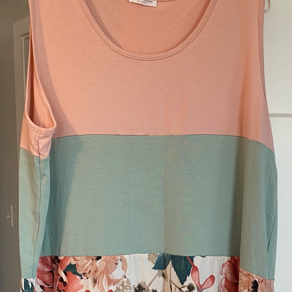 Chic Soul Green and Pink Tank Top Size 3XL